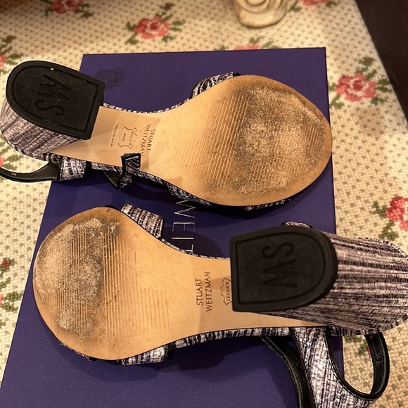 Stuart Weitzman Sunlover Black White Weave Napa Sandal - Picture 5 of 5